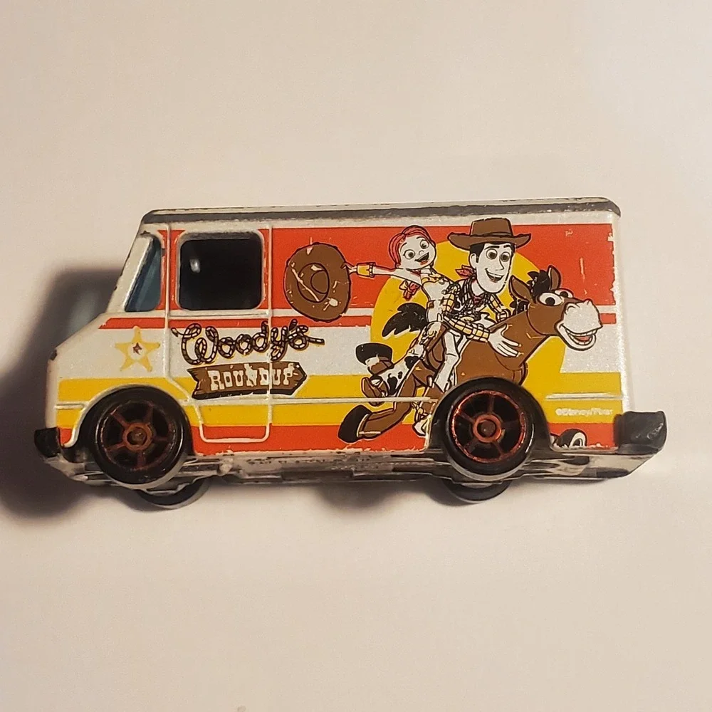 Hot Wheels Toy Story Combat Medic Van Woody Buzz Lightyear Diecast X1669 2012